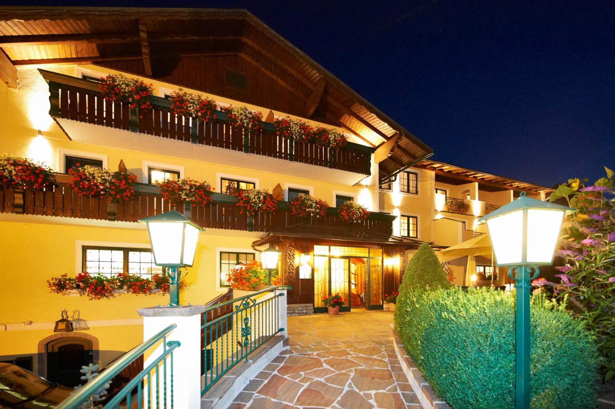 Hotel Martin Рамзау ам Дахщайн Екстериор снимка
